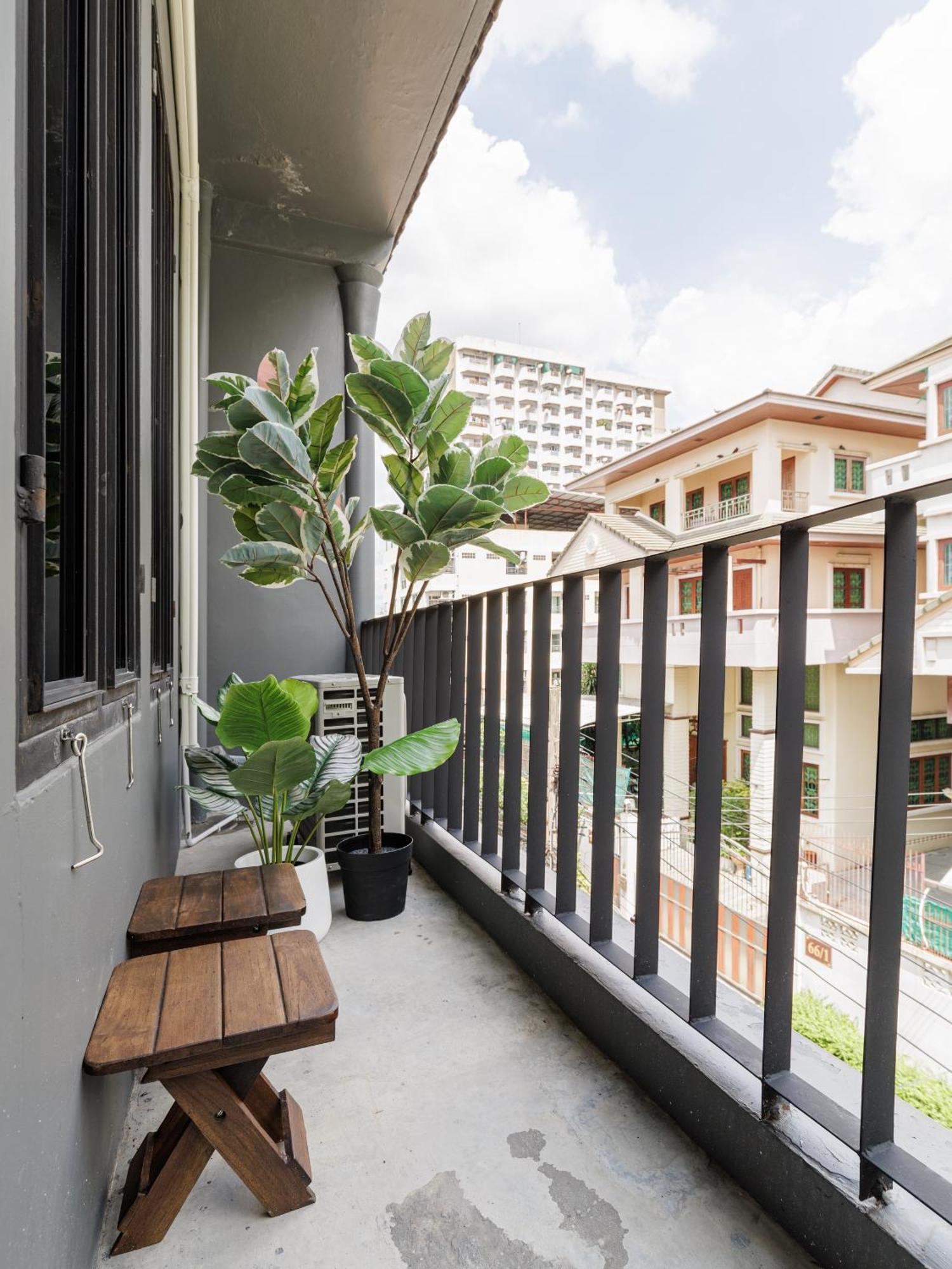 Hotel Wabisabi Bangkok 3 Min To Train Station Esterno foto